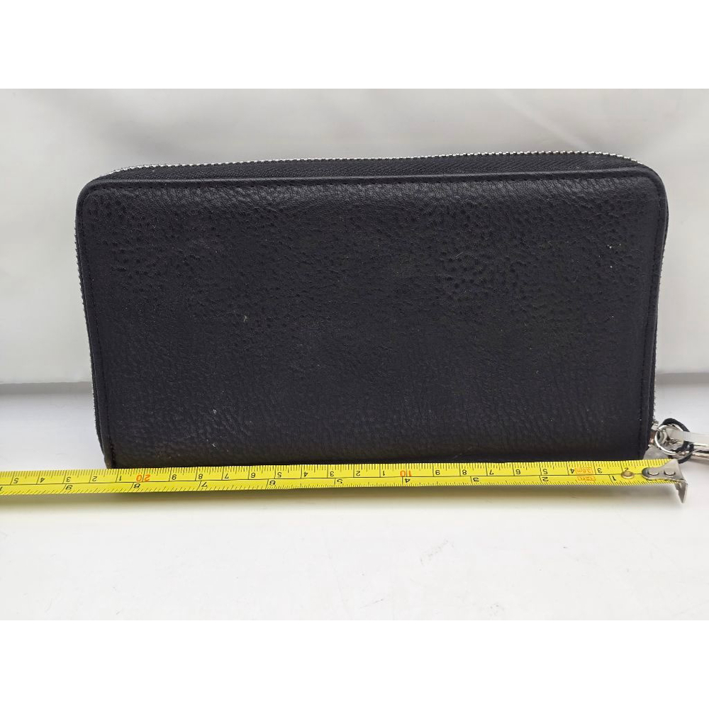 Women's Steve Madden Black Zip Around Wallet - Picture 8 of 12